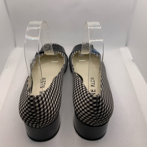Anne Klein Black & White Patterned Block Heels Pumps - Picture 4 of 8